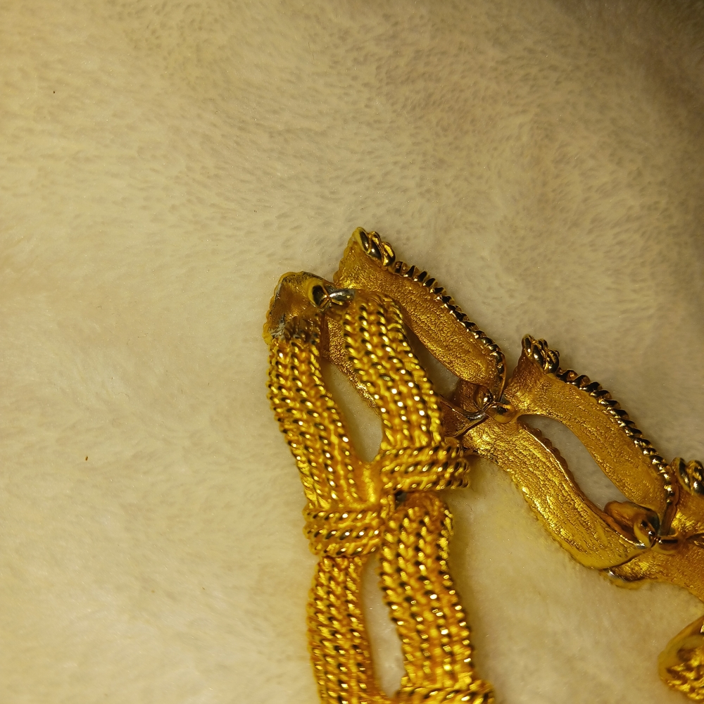 Carolee Necklace - Picture 9 of 16